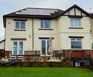 On roof Solar PV array